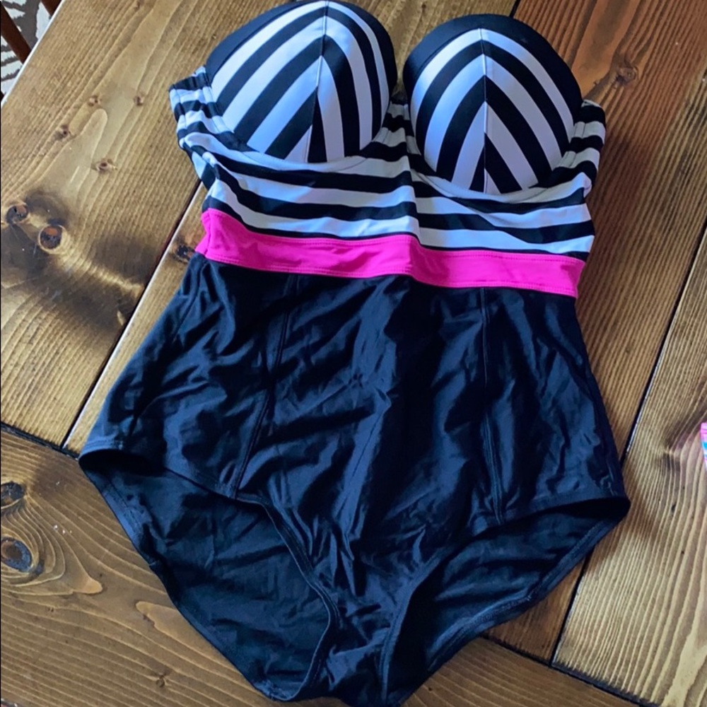 Torrid Bathing Suit Size 0